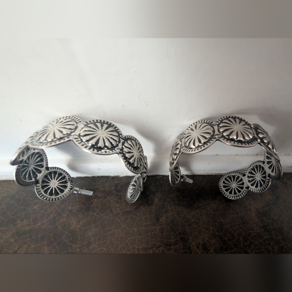 Silver faux Vintage Western Hoop Earrings - Picture 7 of 7